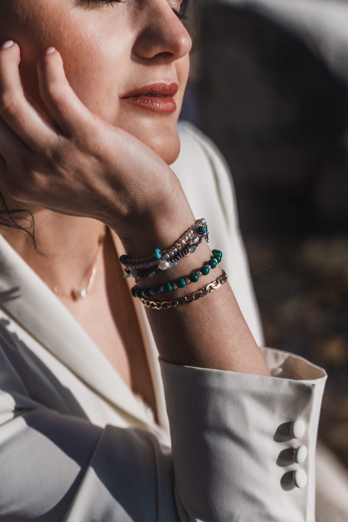 Ocean eyes bracelet / freshwater pearls
