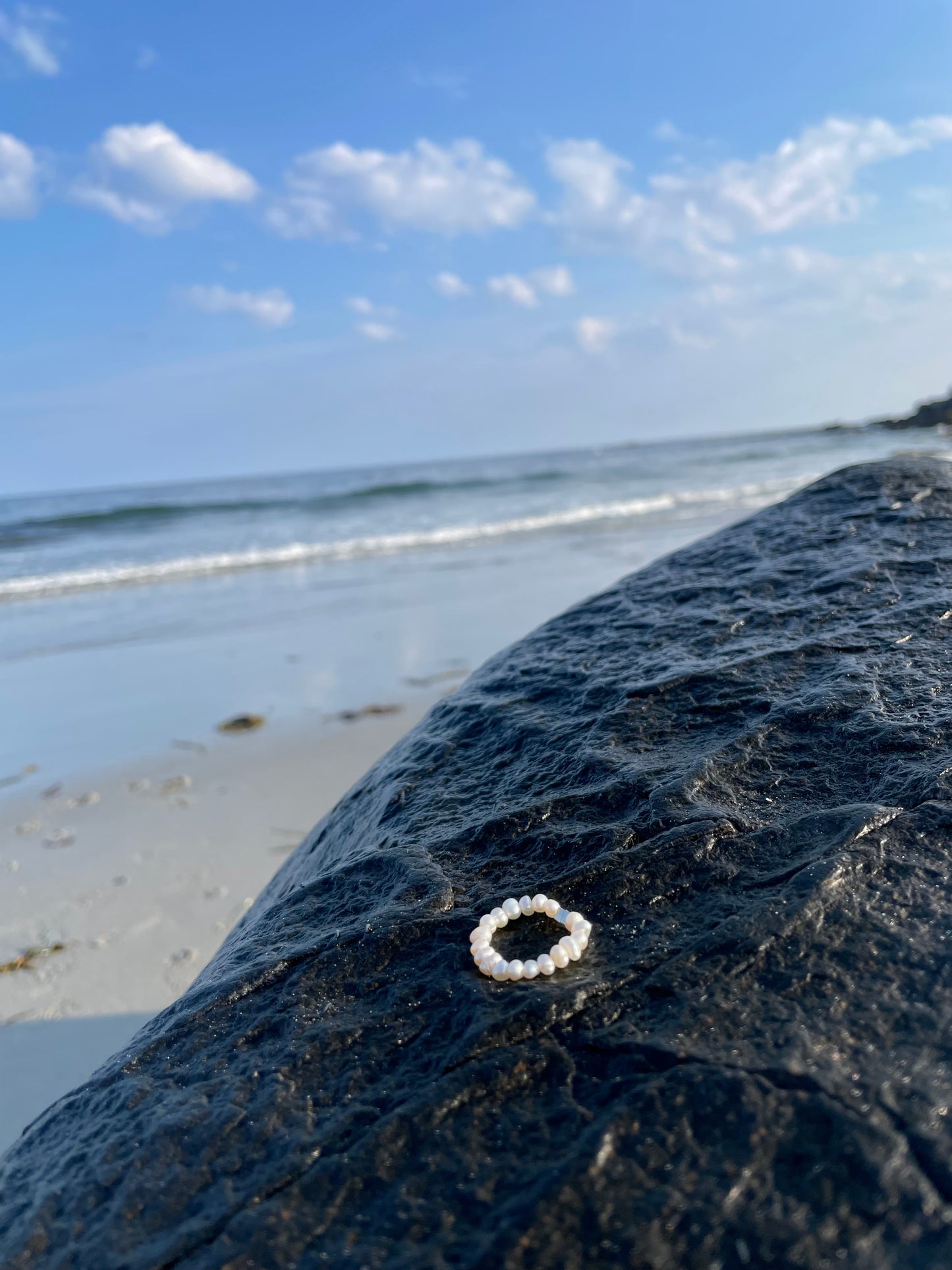 Simple Pearls Ring