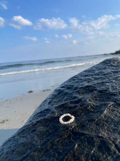 Simple Pearls Ring
