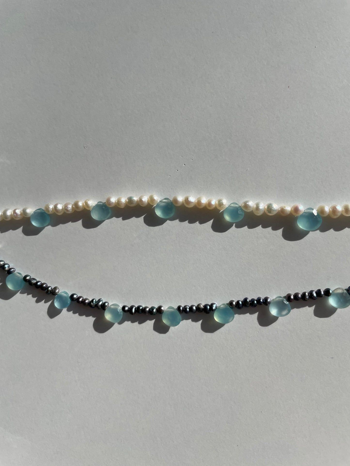 Ocean eyes necklace / white
