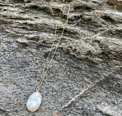Keshi drop 14k gold