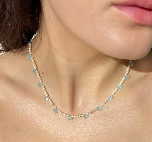 Ocean eyes necklace / white