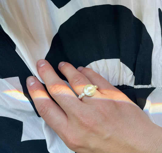 Button ring
