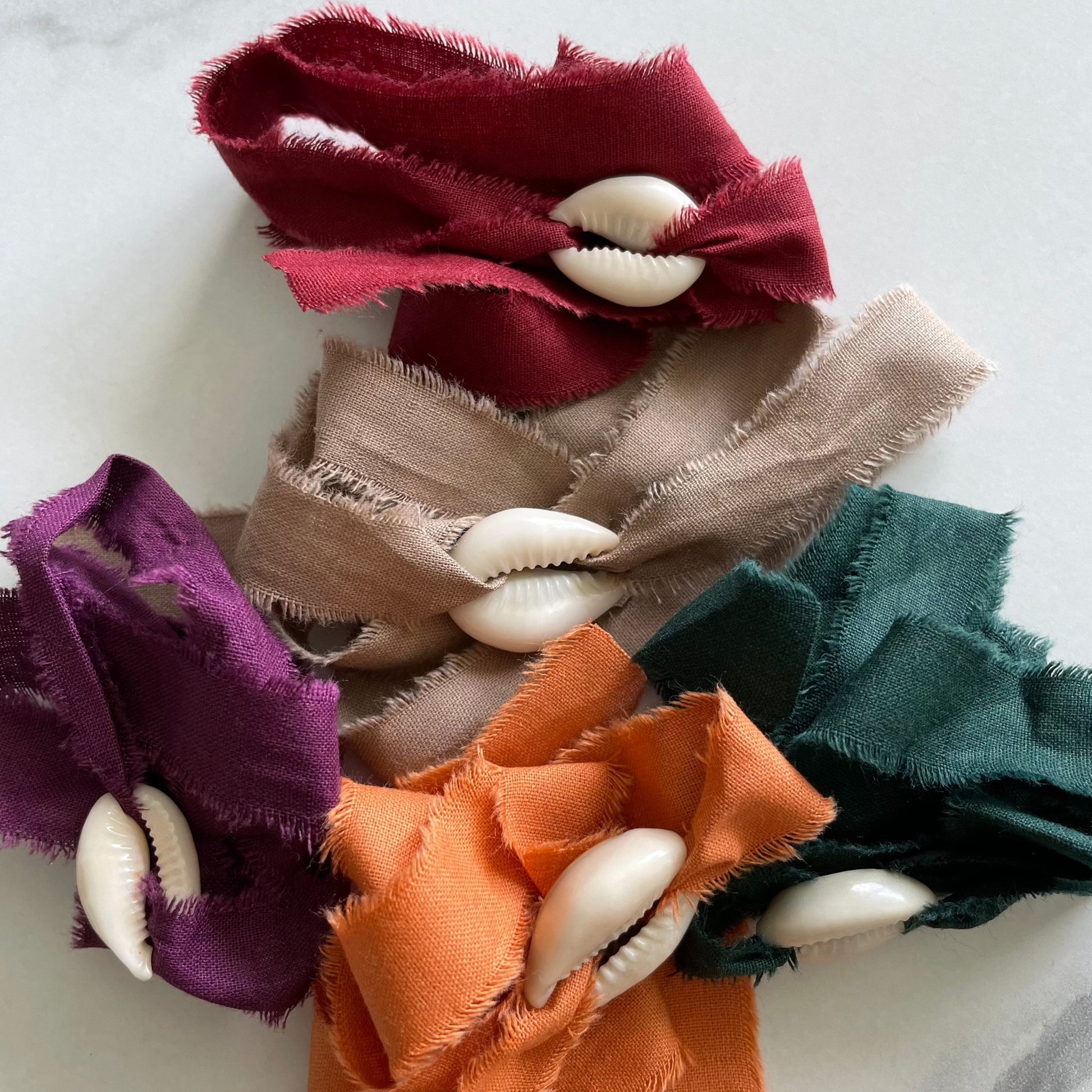 silks_bracelets_mixed_colors