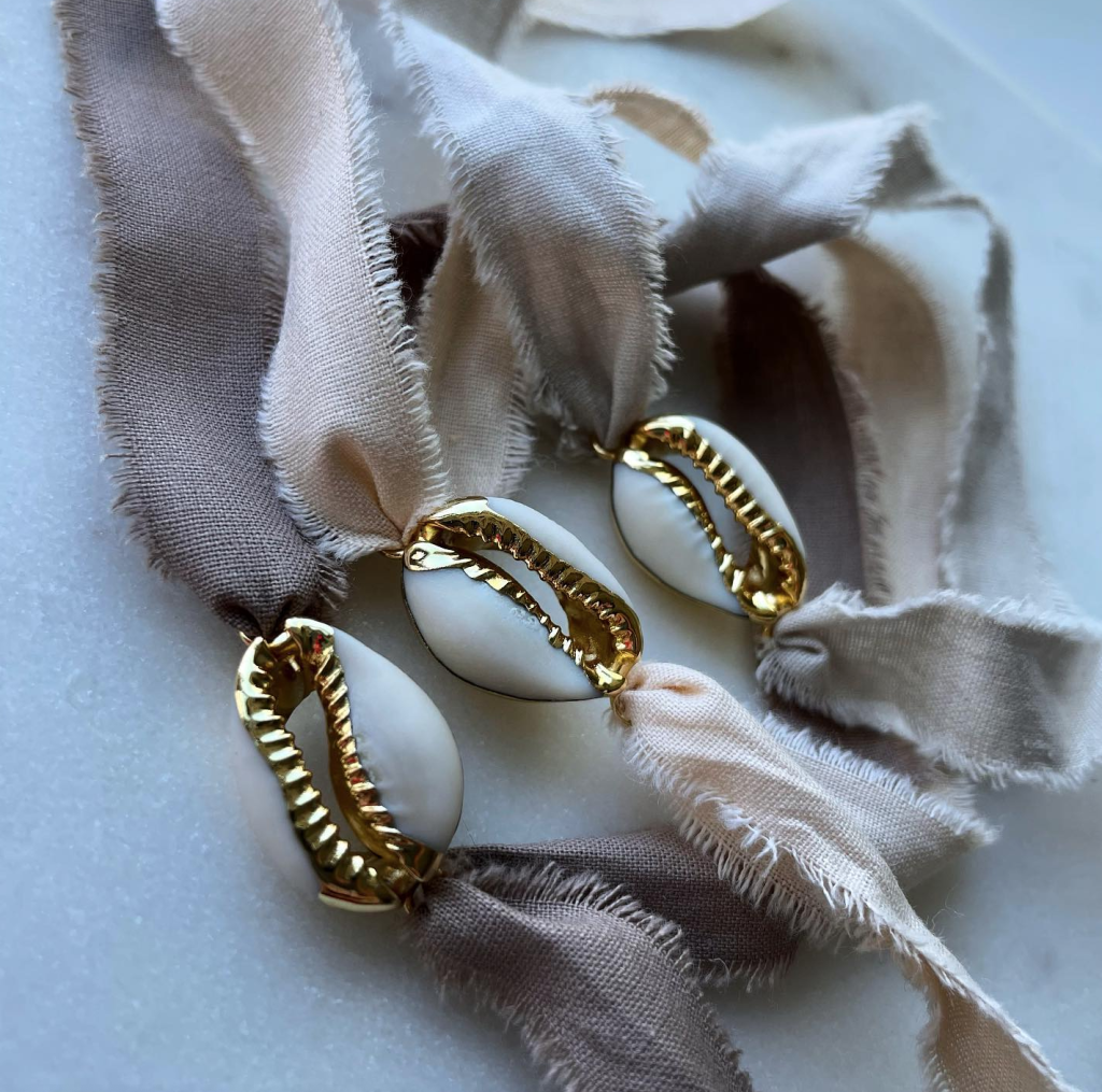 silks_bracelets_gold_dipped_shells_neutrals